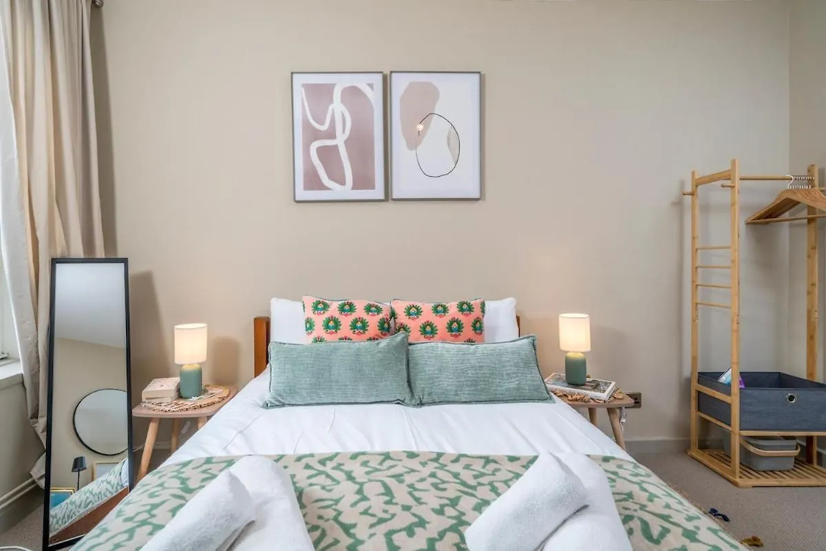 Apartment Stylish 1-Bed Spitalfields Apt - Sleeps 4 -Zone 1 London