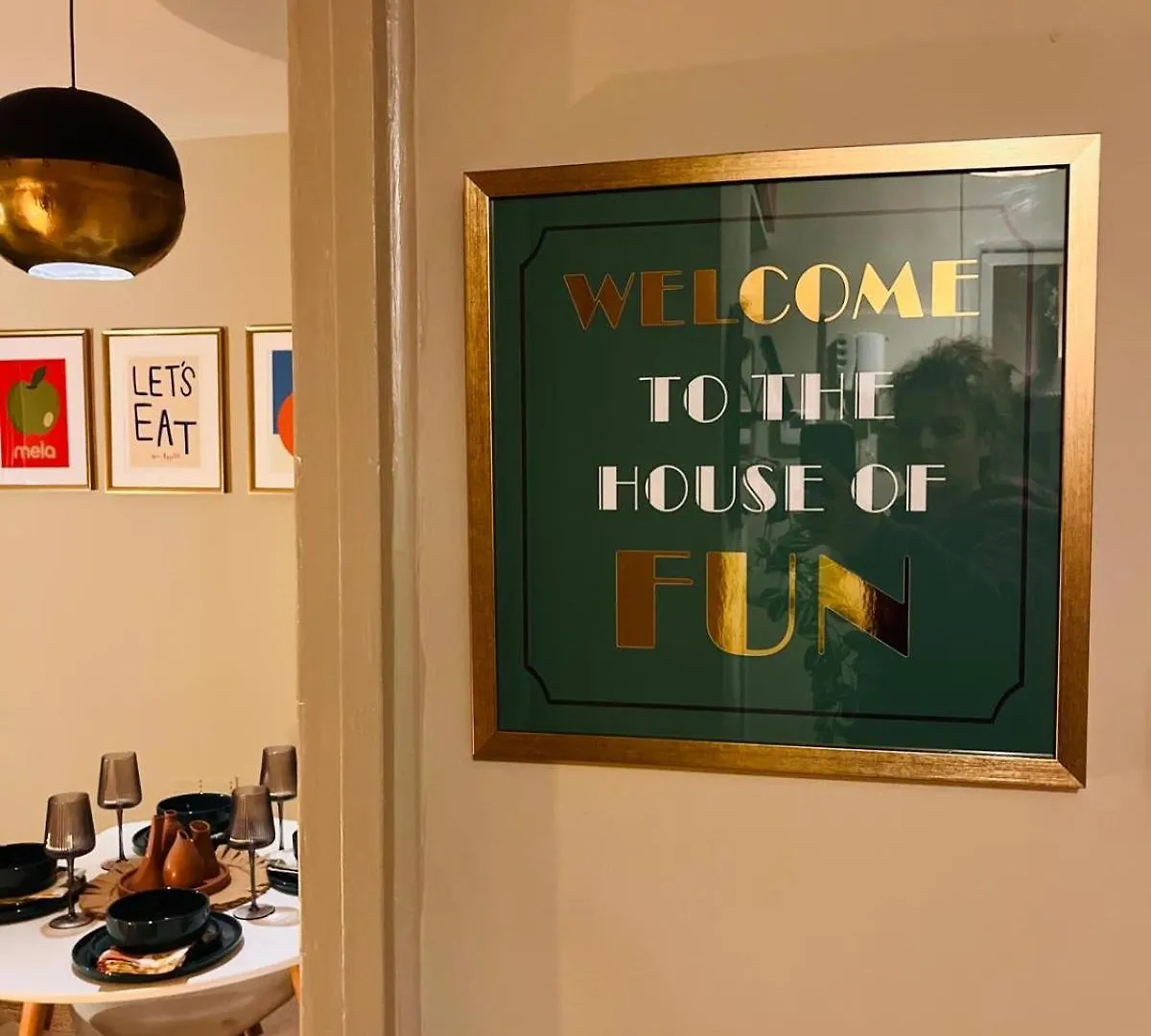Stylish 1-Bed Spitalfields Apt - Sleeps 4 -Zone 1 London